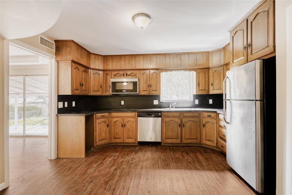 Bob-O-Links Down #4 - Residential