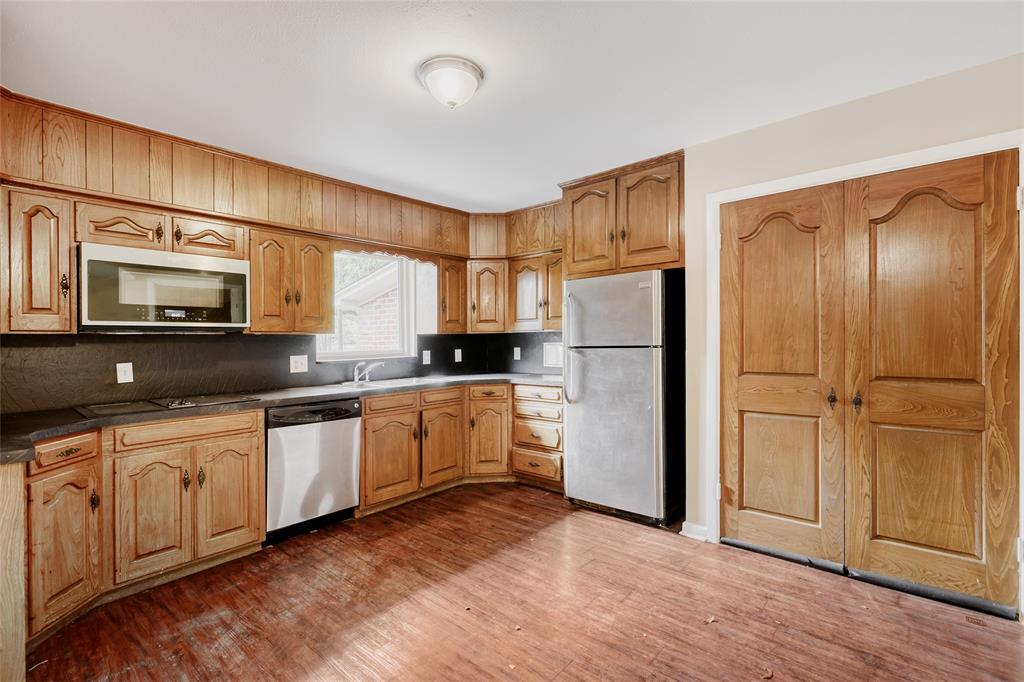 Bob-O-Links Down #4 - Residential