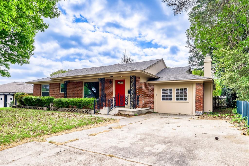 6612 E Mockingbird Lane