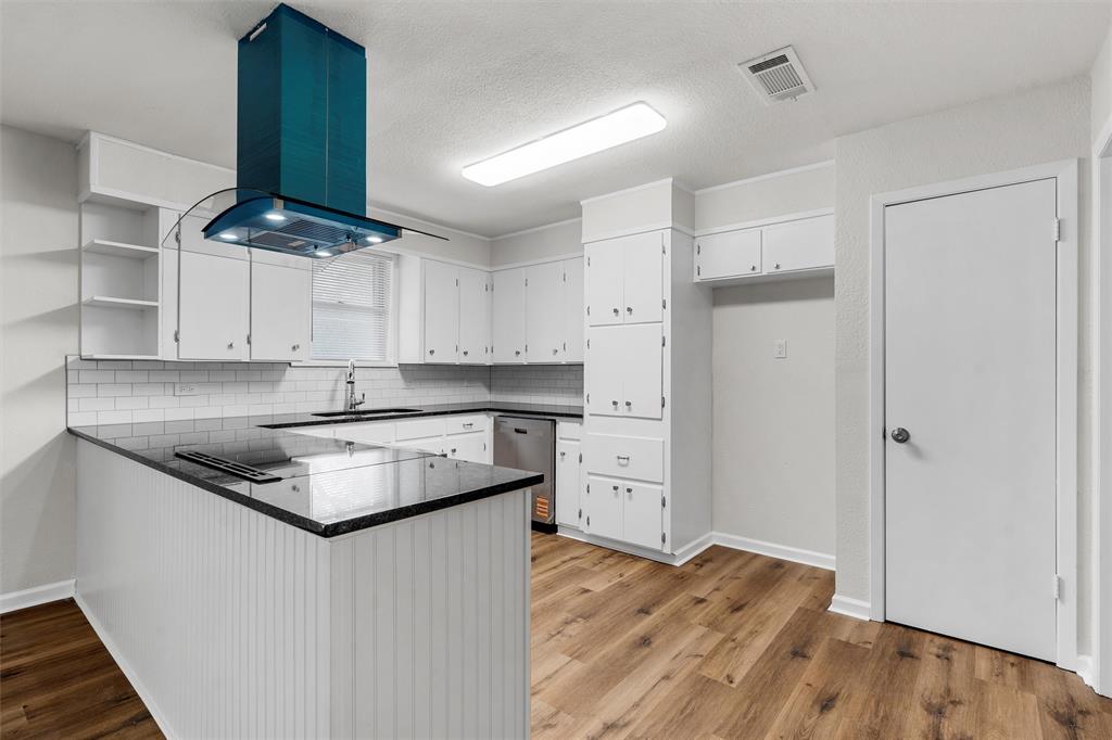 800 W Denison Drive