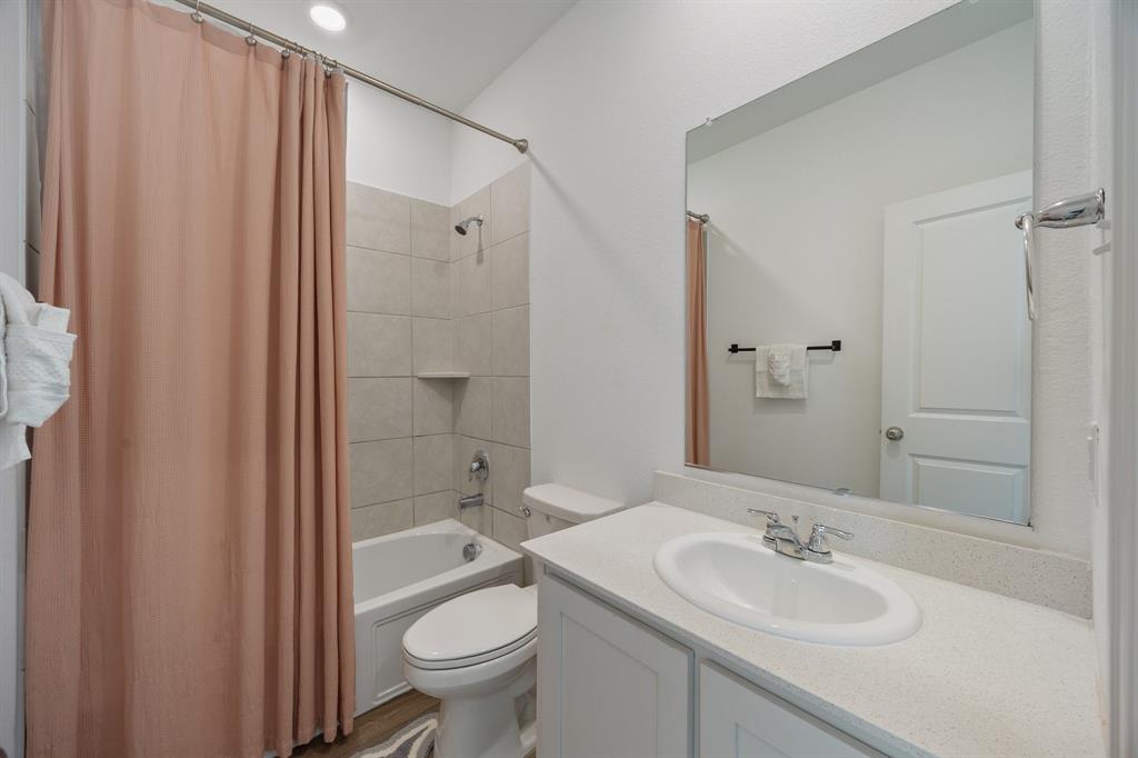 Verandah Ph 4 - Residential