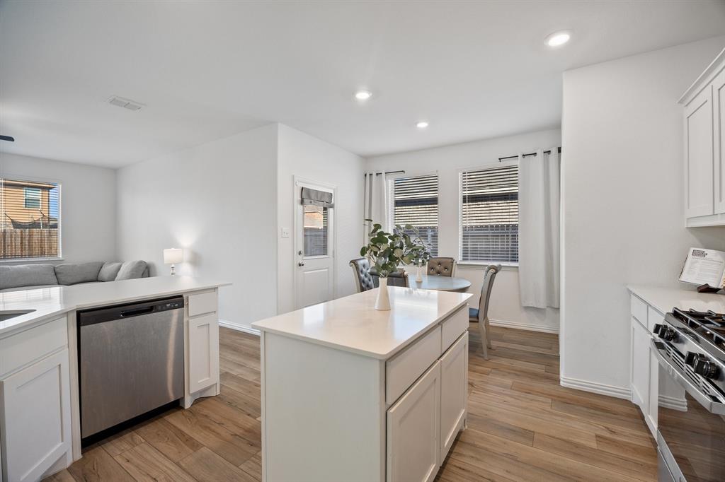 Verandah Ph 4 - Residential