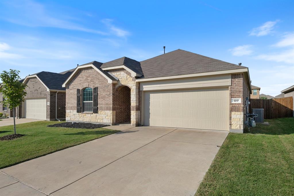 1217 Acacia Drive
