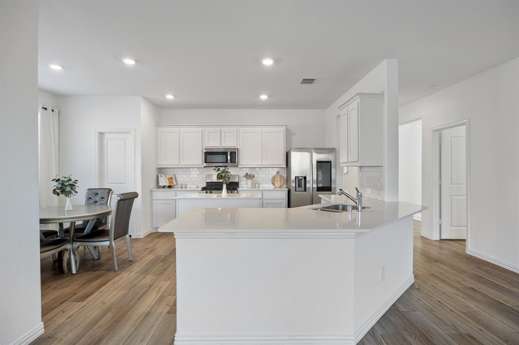 Verandah Ph 4 - Residential