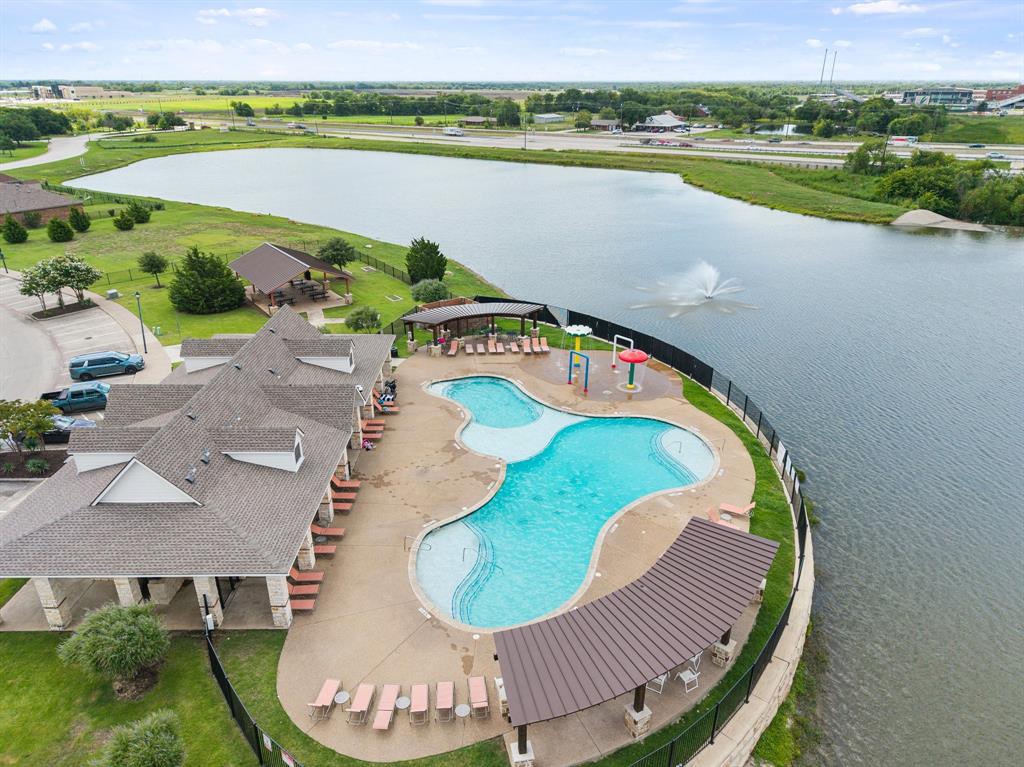 Verandah Ph 4 - Residential