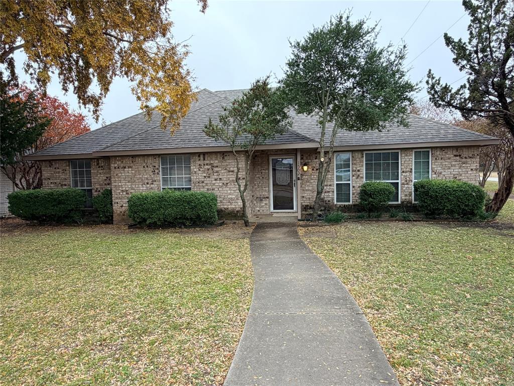 1502 Ridgewood Drive