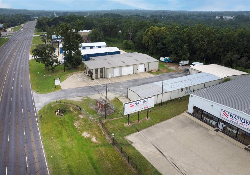 A100327 - A0327 C DEAN - Commercial Lease