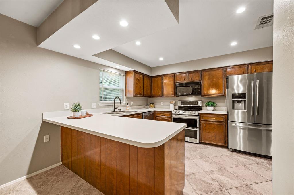 Shady Brook Twnhs Add - Residential