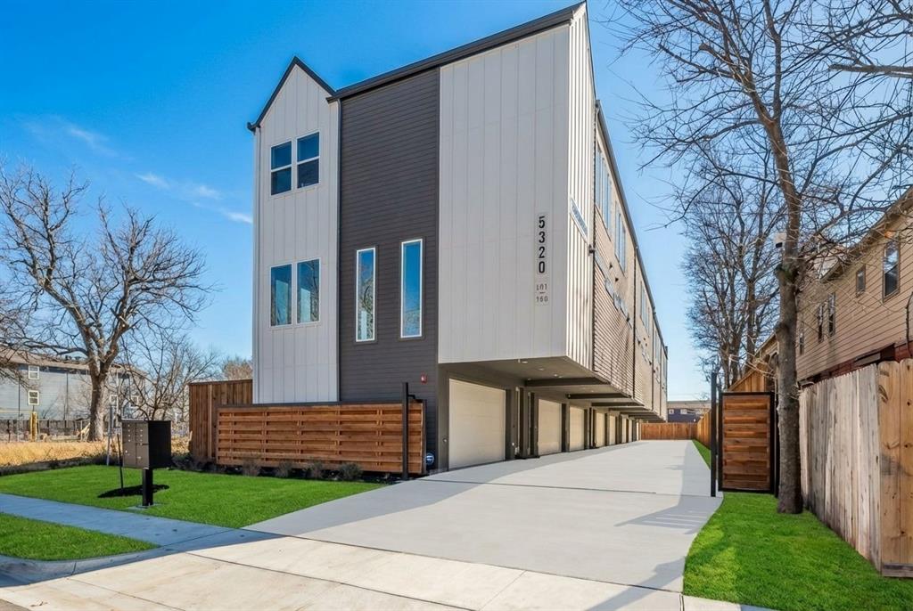 East Columbia Place - Residential