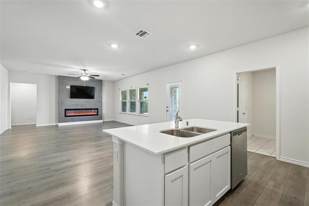 211 Exploration Way