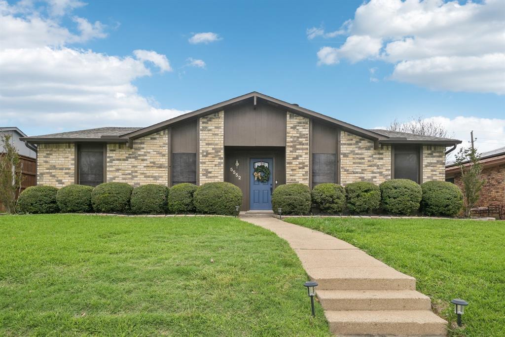 5552 Squires Drive