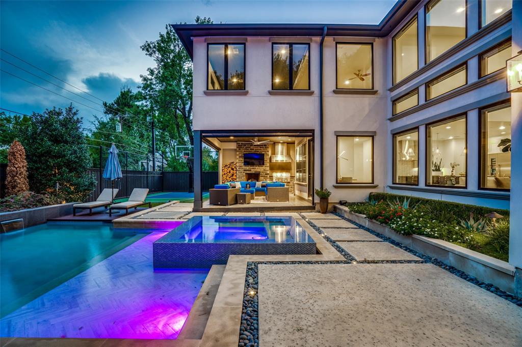 Manchester Downs - Residential