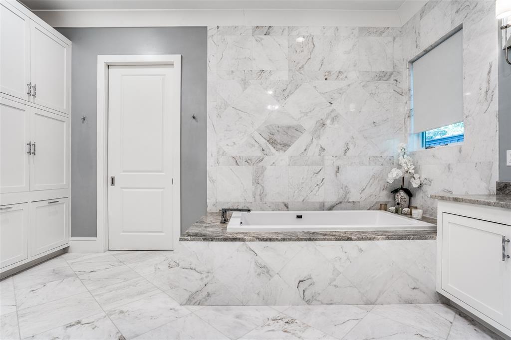 Manchester Downs - Residential