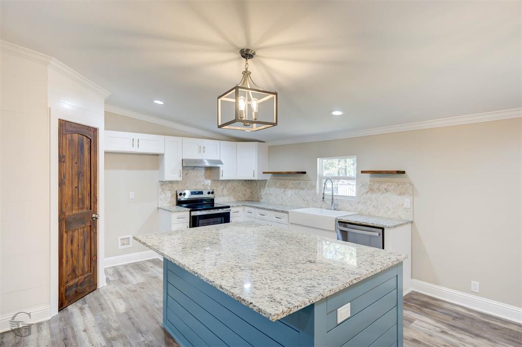 Doe Lane Estate - Residential