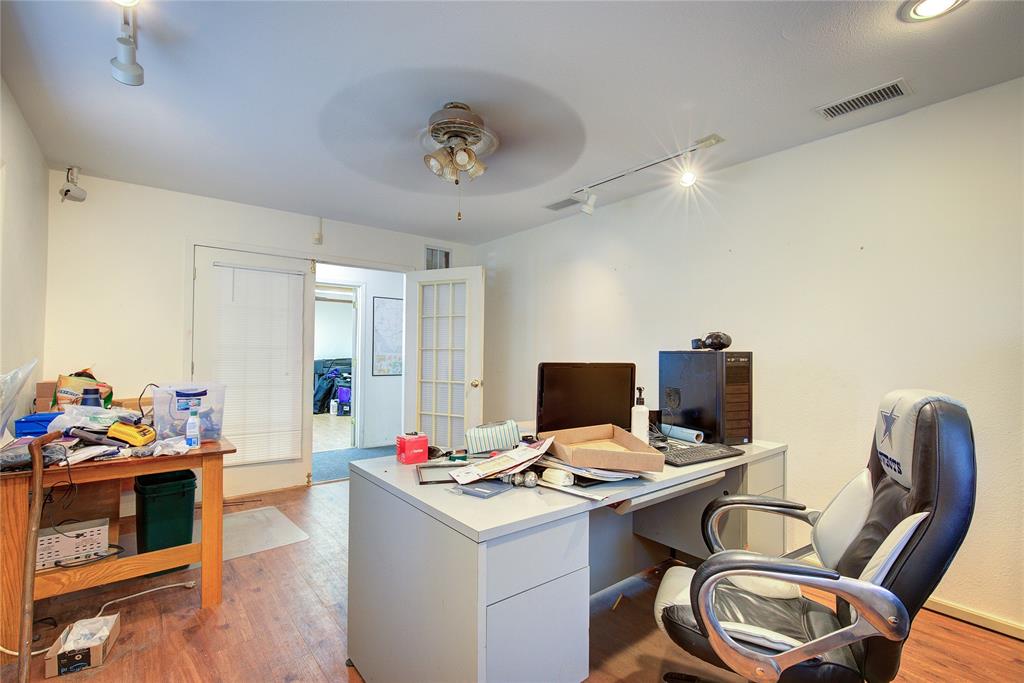 276 Bus Park Unrec - Commercial Sale