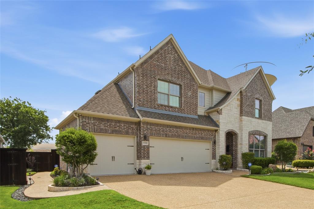 1332 Hudson Lane