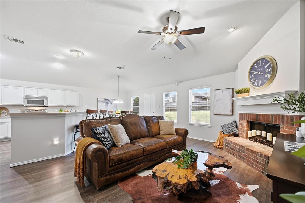 413 Pin Oak Lane