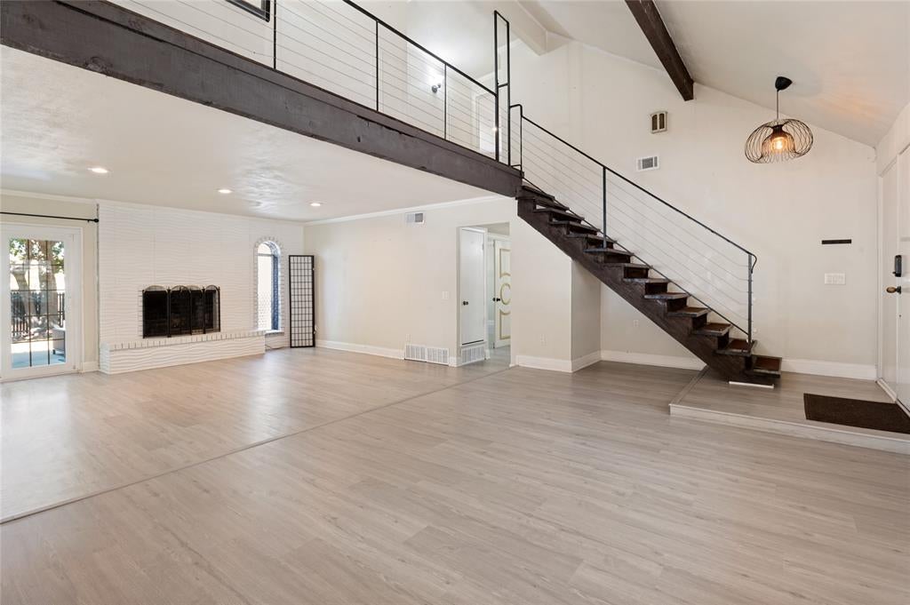 1301 Hillsdale Drive