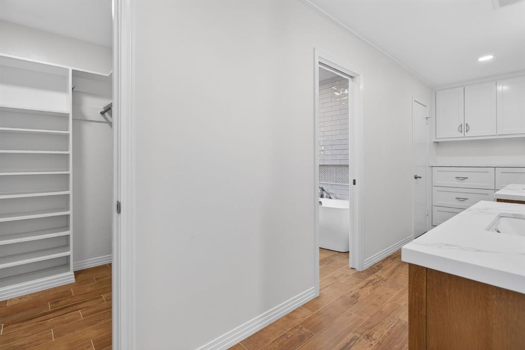 Ridglea Country Club Estate - Residential