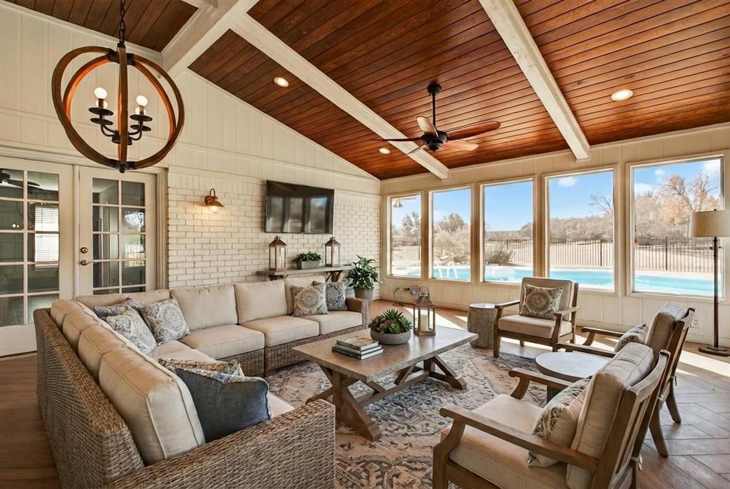 Ridglea Country Club Estate - Residential