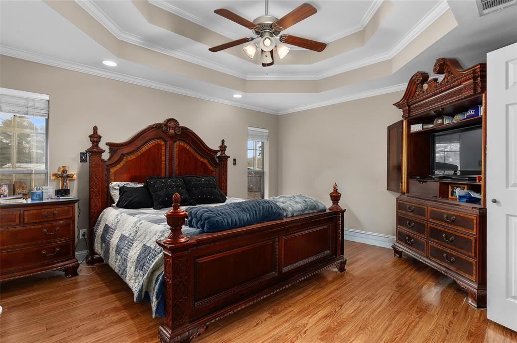 Tuscany Villas - Residential