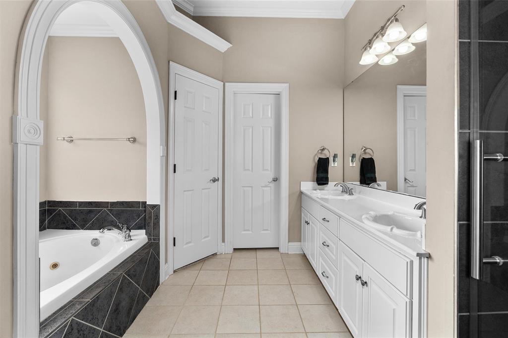 Tuscany Villas - Residential