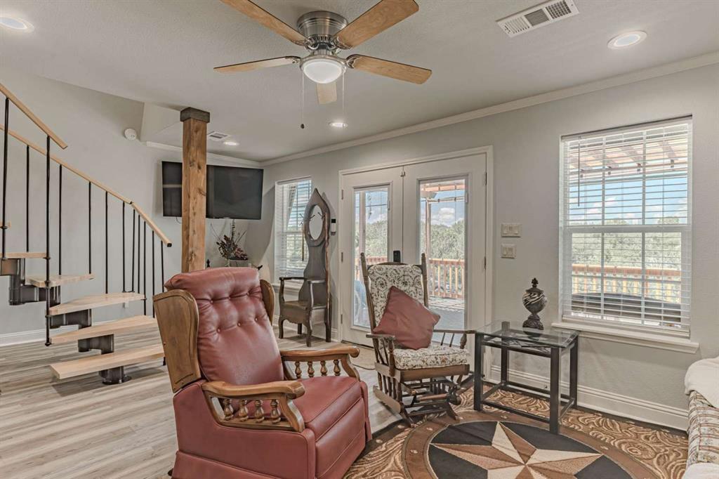 1011 Pawnee Trail