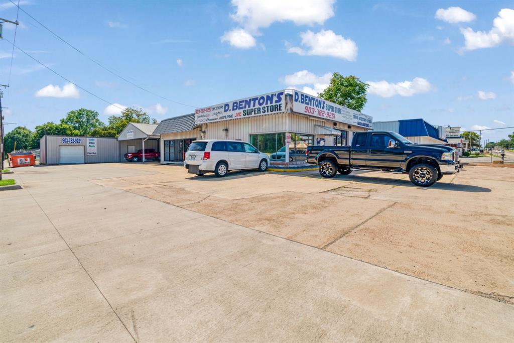 City Of Paris - Commercial Sale