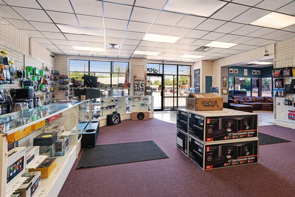 City Of Paris - Commercial Sale