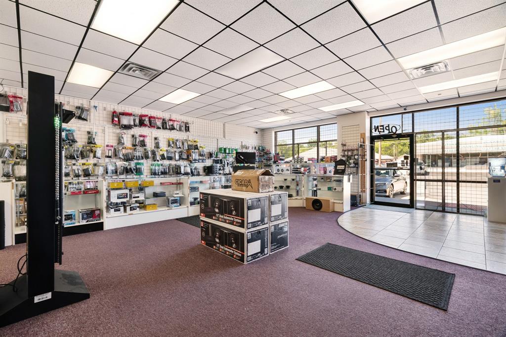 City Of Paris - Commercial Sale