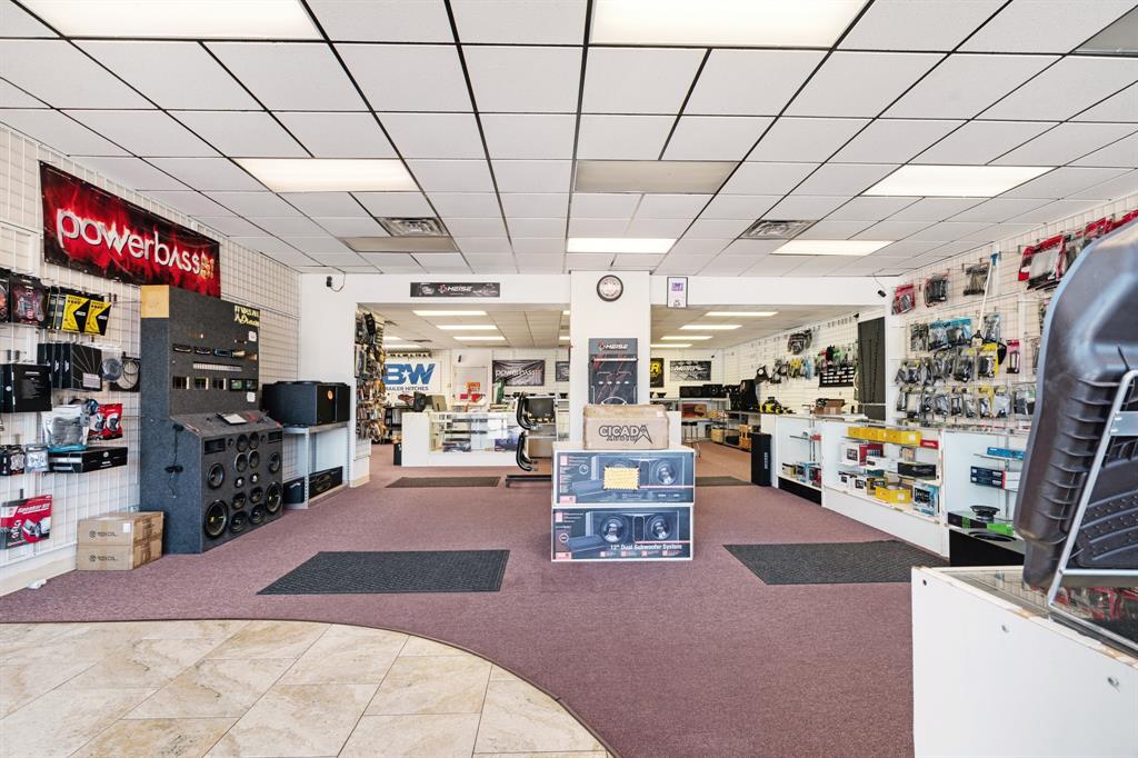 City Of Paris - Commercial Sale