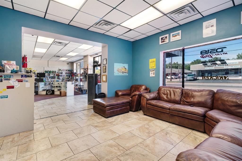 City Of Paris - Commercial Sale