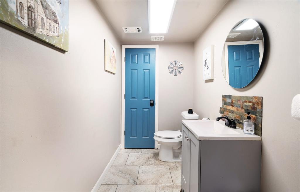 City Of Paris - Commercial Sale