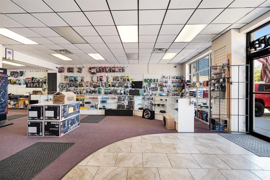 City Of Paris - Commercial Sale