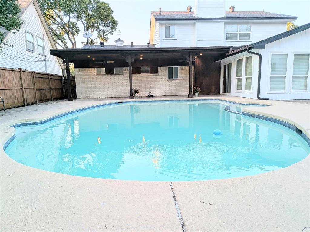 202 Merribrook Trail
