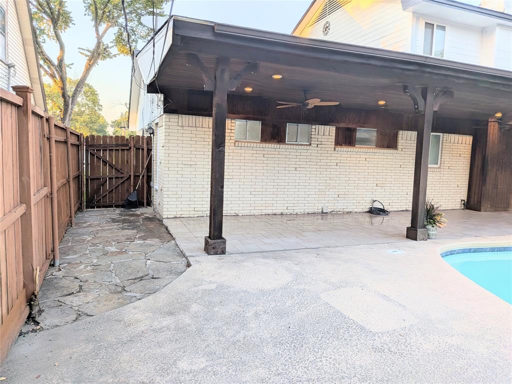 202 Merribrook Trail