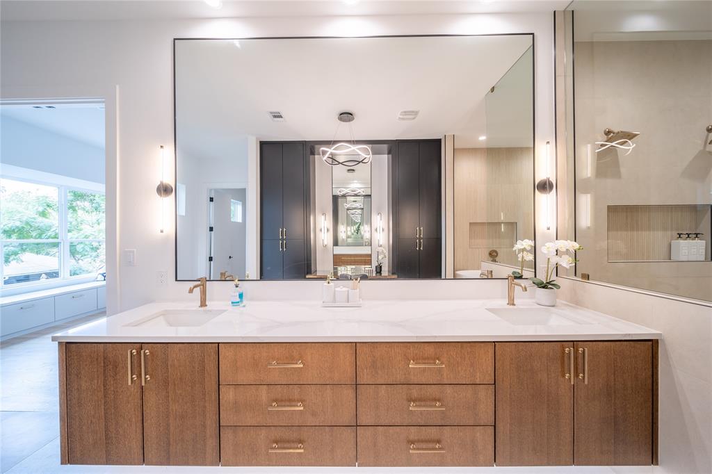 DR M F WEBSTERS - Residential