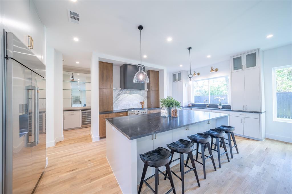 DR M F WEBSTERS - Residential