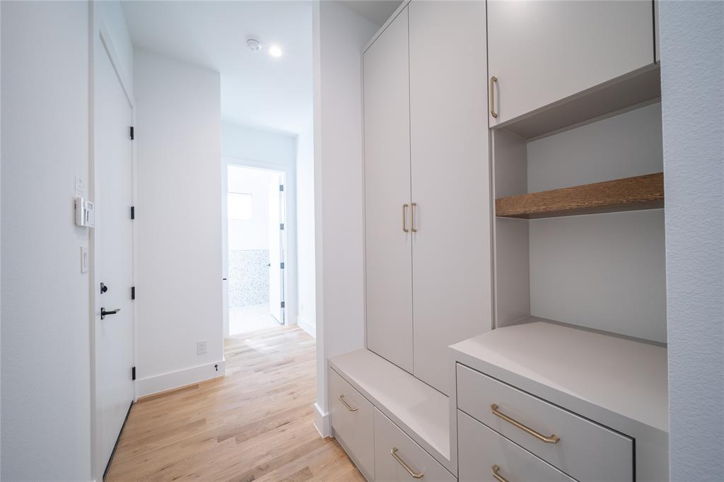 DR M F WEBSTERS - Residential