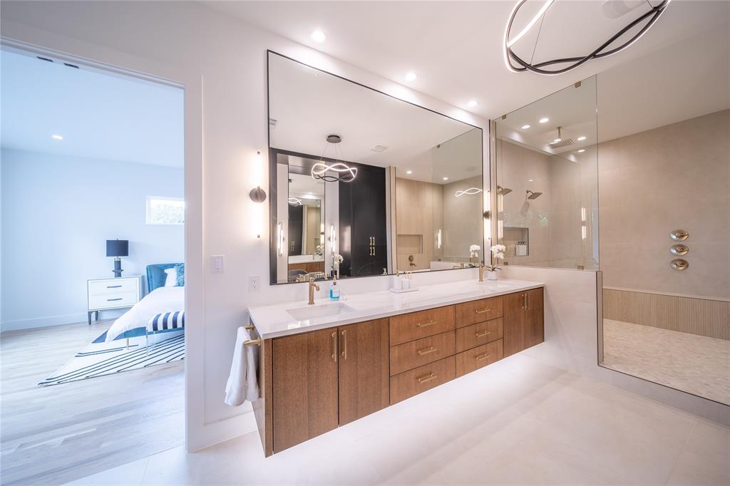 DR M F WEBSTERS - Residential