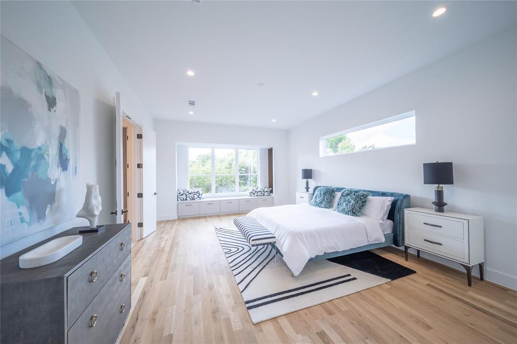 DR M F WEBSTERS - Residential