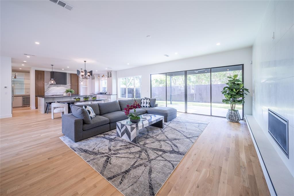 DR M F WEBSTERS - Residential