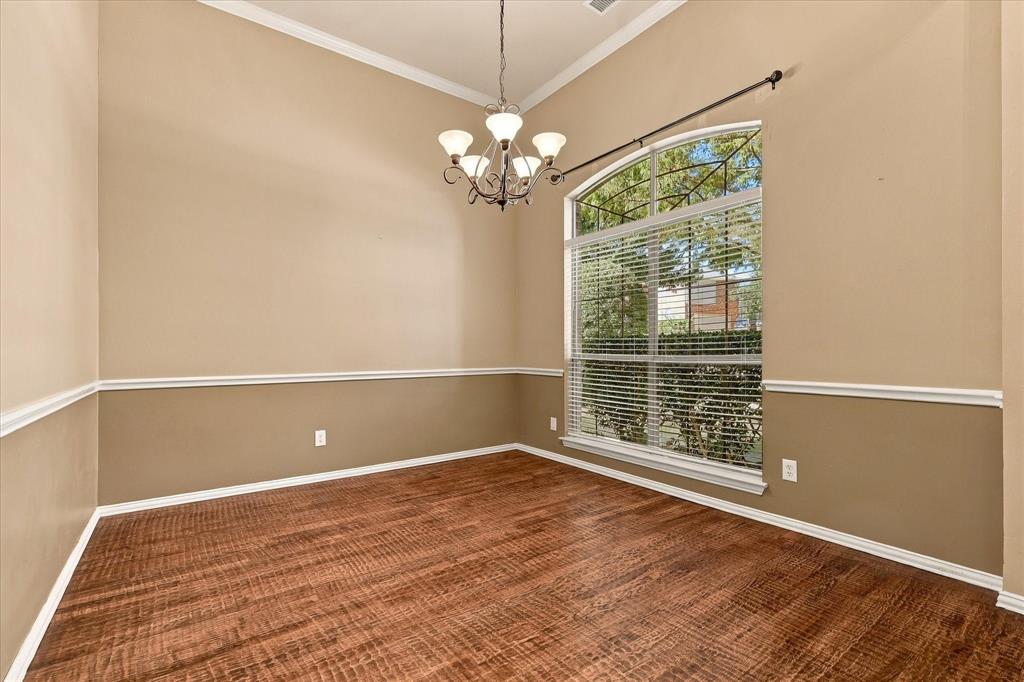 1713 Chessington Lane