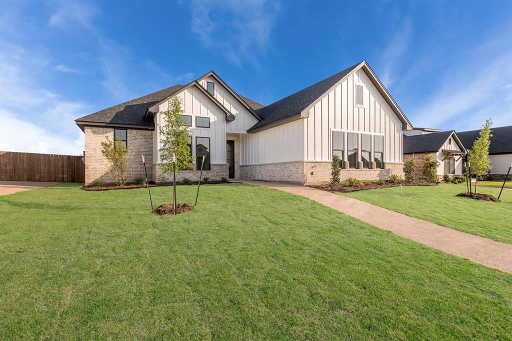 10208 Castleberry Lane