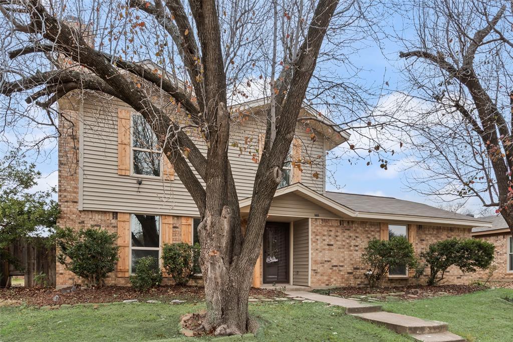 2736 E Wentwood Drive