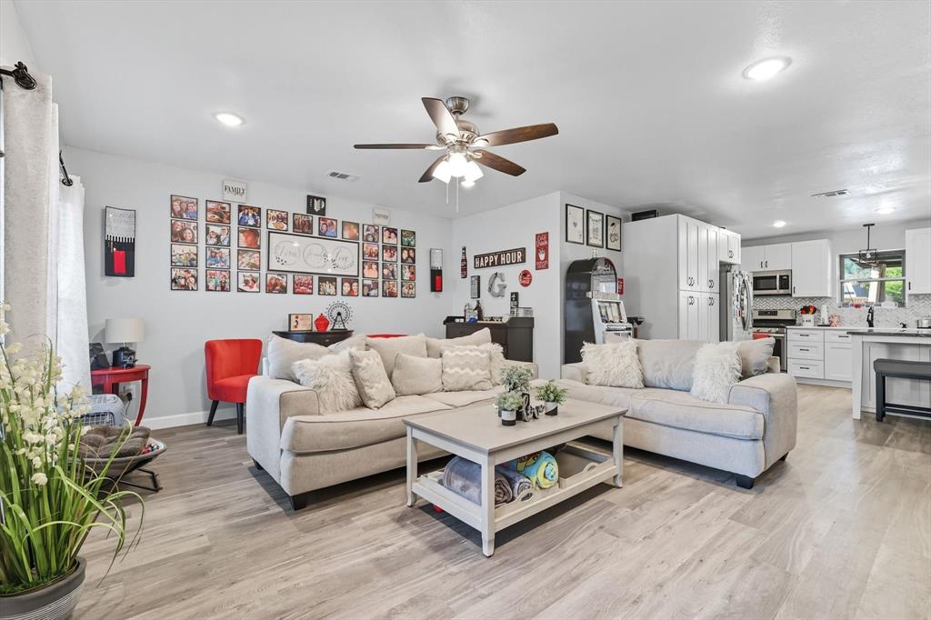 1023 Terry Way