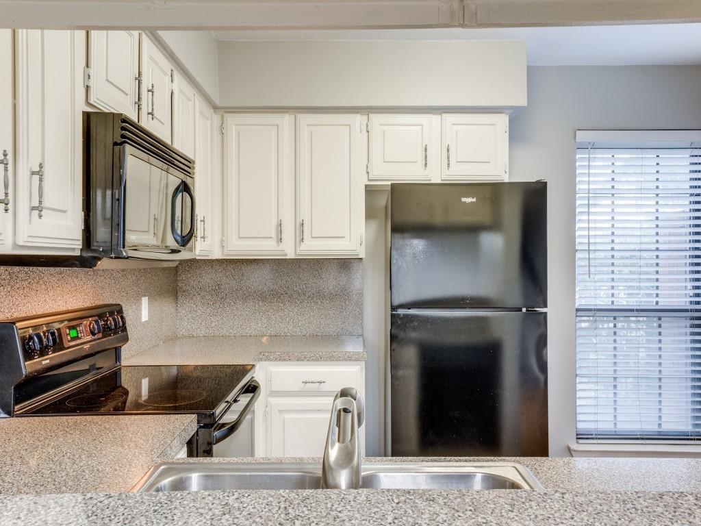 Monticello Crossroads Ph 01 03 - Residential Lease