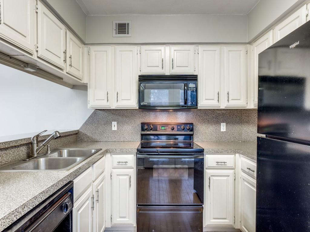 Monticello Crossroads Ph 01 03 - Residential Lease