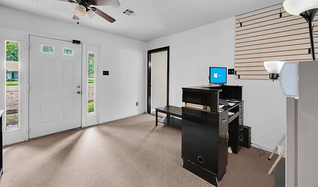 1315 W 5th Street W