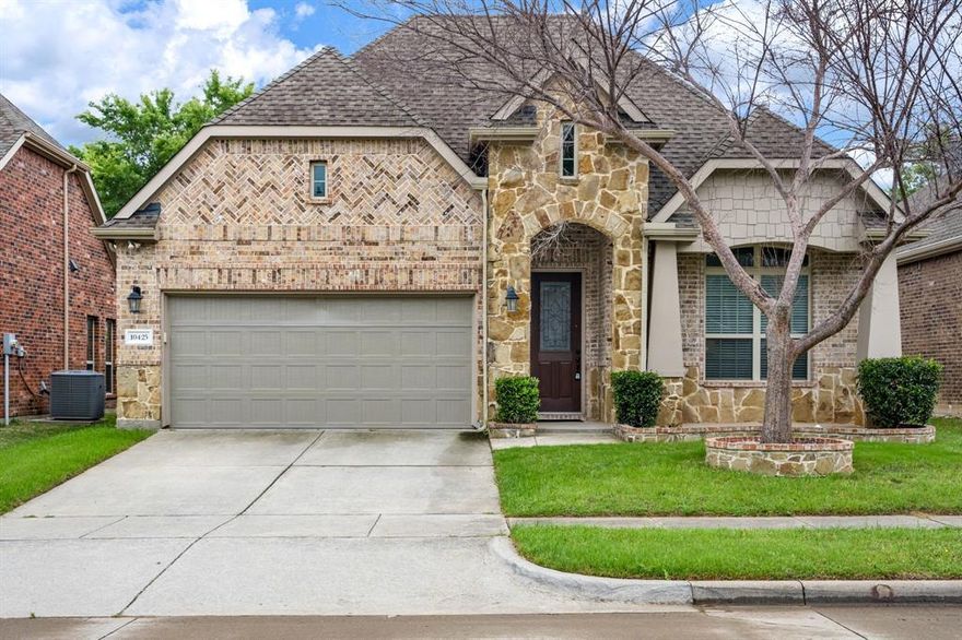 Beautiful 3-bedroom, 2-bath single-story home with dedicated office and formal dining in the sought-after Reserve at Westridge, zoned to highly rated Prosper ISD. Attractive stone and brick exterior with inviting covered front porch. Recent updates include brand new luxury vinyl plank flooring throughout and fresh interior paint. Spacious kitchen features granite countertops, stainless steel appliances, generous cabinet and counter space, breakfast bar, and walk-in pantry. Formal dining with bay windows opens to the large living room with fireplace and tall ceilings, creating a bright and welcoming gathering space. Split-bedroom layout enhances privacy between the primary and secondary bedrooms. Study with French doors and built-ins offer flexibility as an office, playroom, or library. Primary suite includes dual sinks, garden tub, and separate shower with seat. Enjoy direct backyard access to George Webb Park and close proximity to the Reserve at Westridge waterpark. Residents enjoy resort-style amenities including multiple pools with water slides and splash pad, clubhouse, parks, basketball courts, walking trails, and scenic pond.
